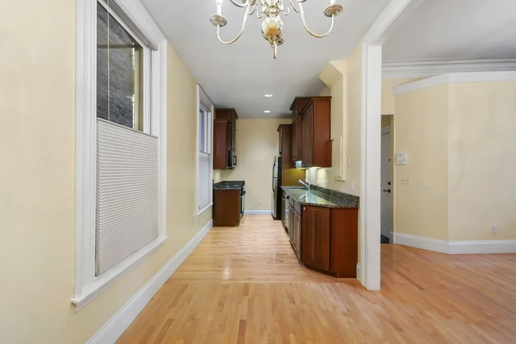 66 Waltham St, South End