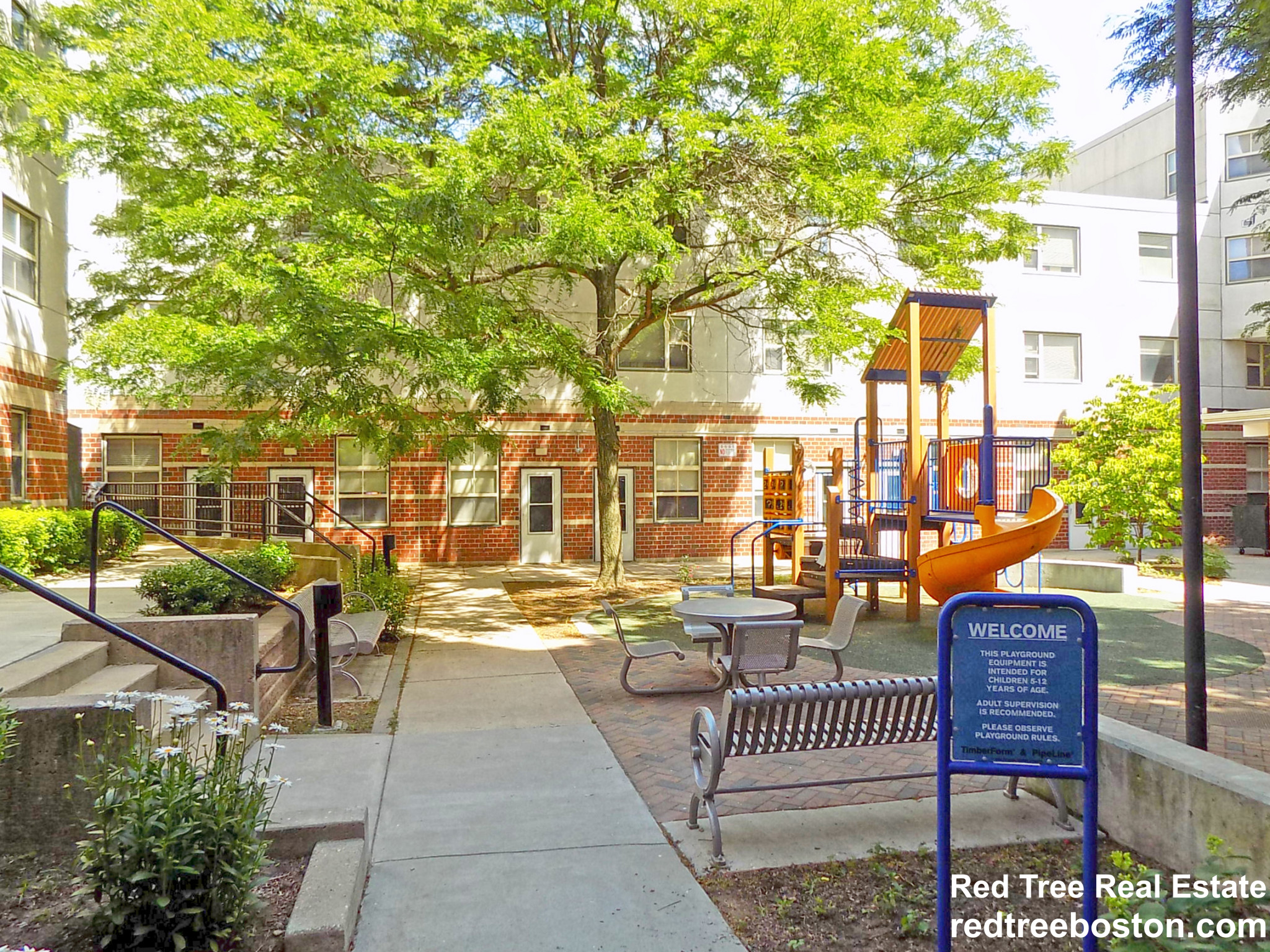 888 Washington St, Chinatown