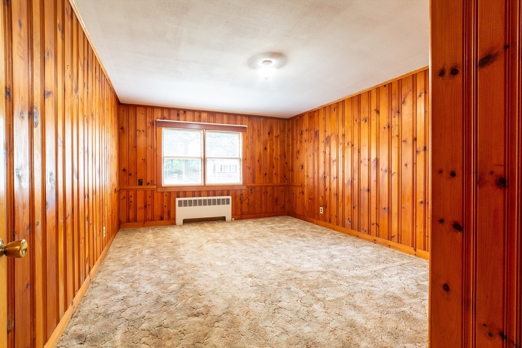 88 Sutherland Rd, North Attleboro