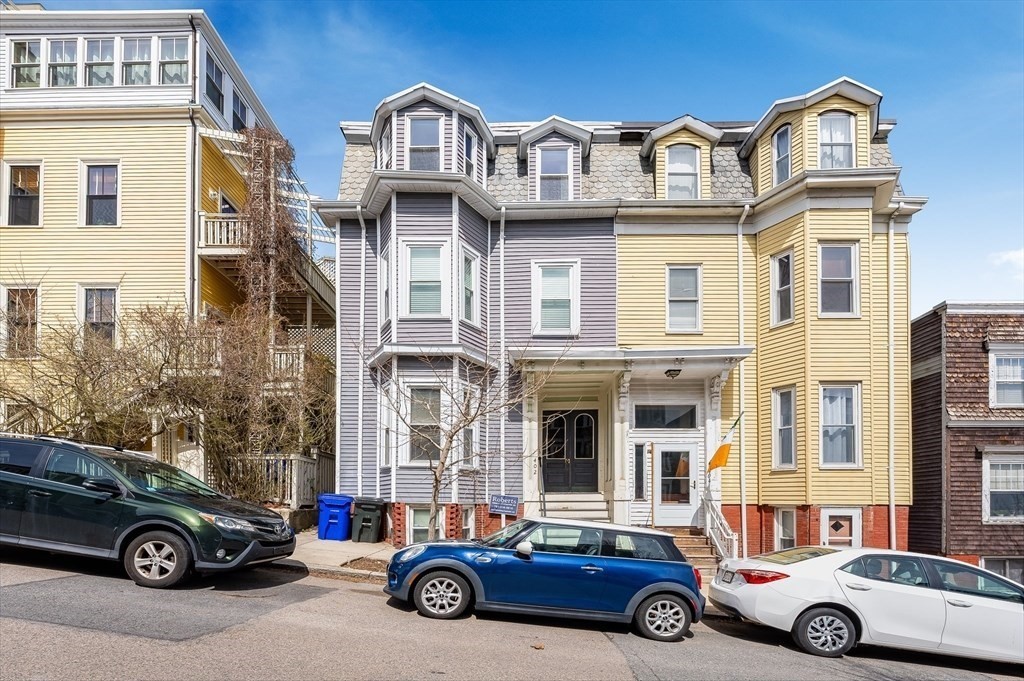 402 East 7th St, South Boston