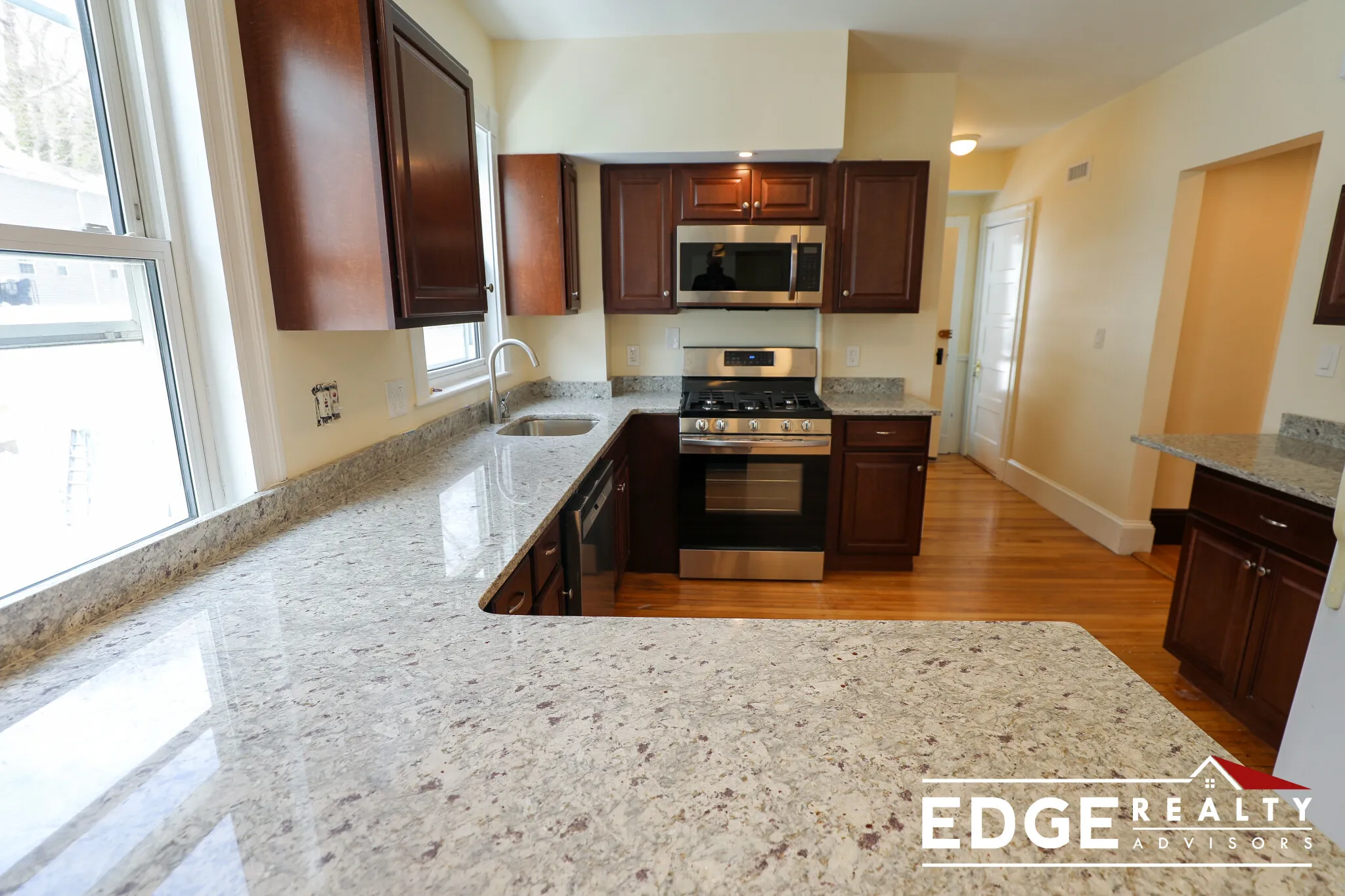 331 Faneuil St, Oak Square