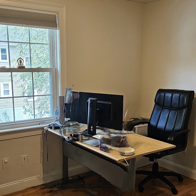 126 Waverley St, Belmont