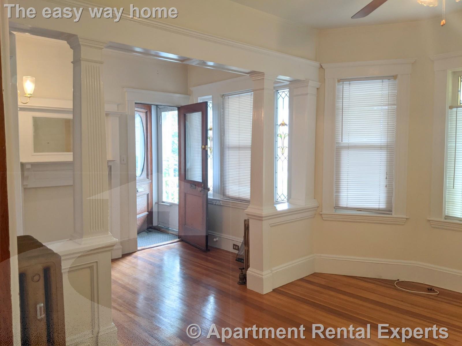 19 Leonard St, Davis Square