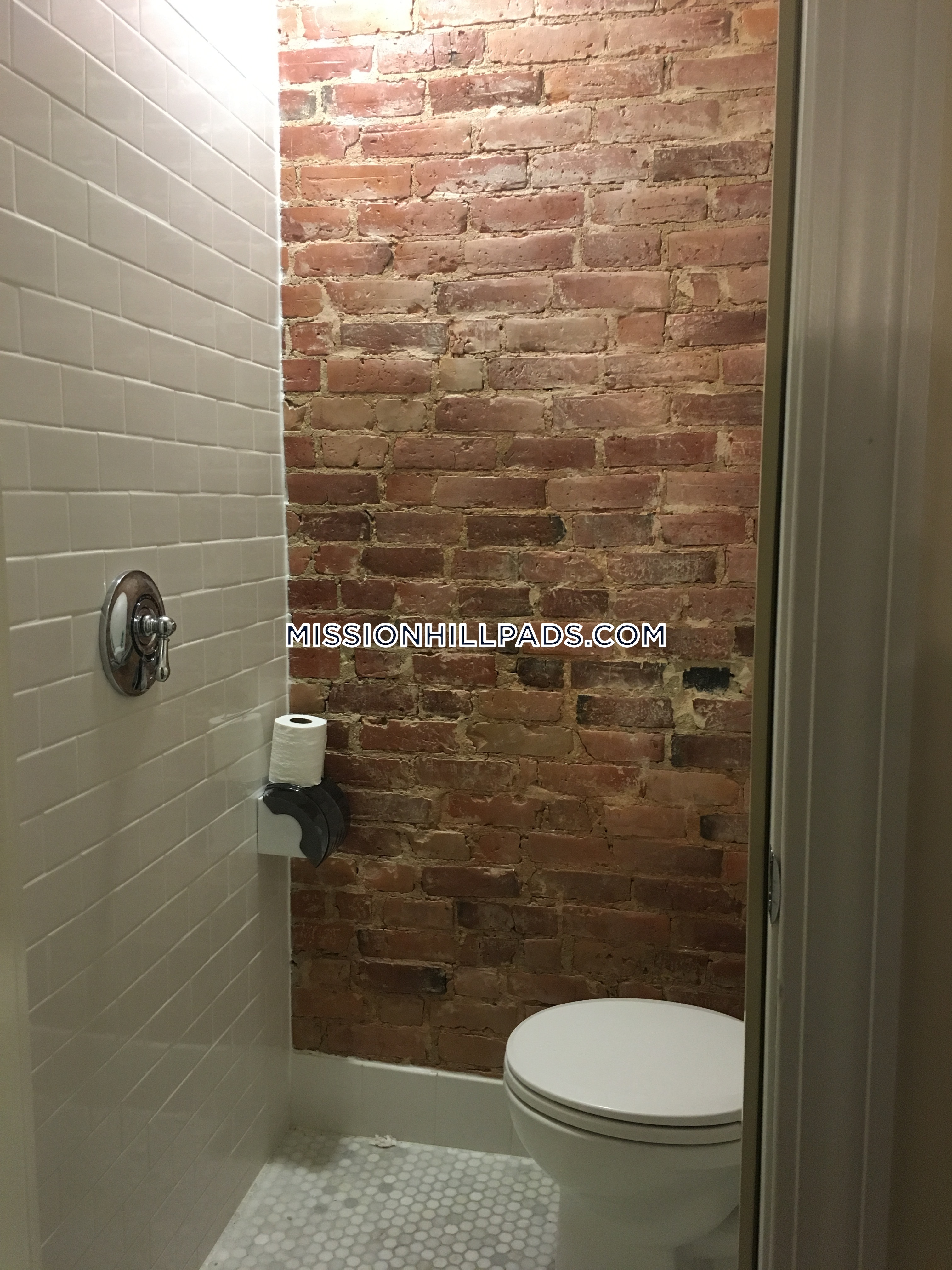 3 bed, 2 bath apartment for rent at 830 Huntington Ave Unit 1, Mission Hill — photo 22 of 23