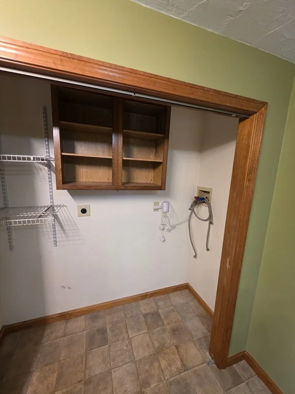 11 Pearl St, Middleboro