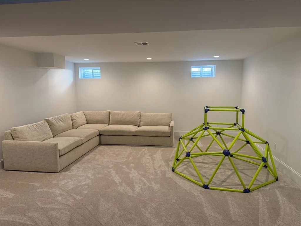 119 Woodbine Circle, Needham