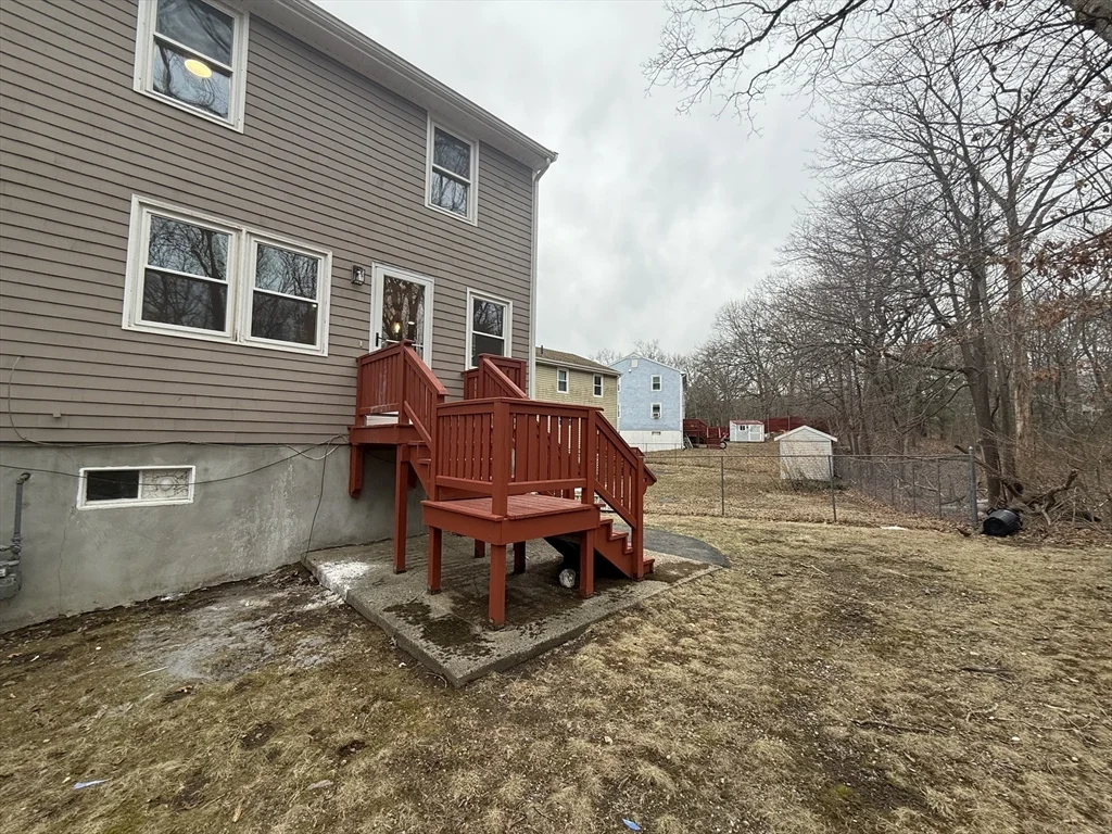 7 Silvia Ct, Hyde Park