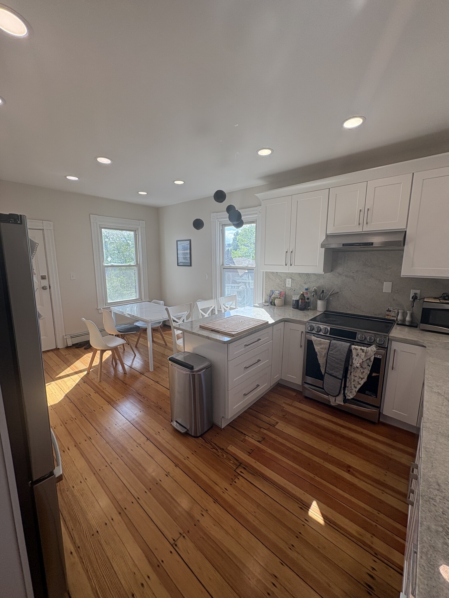 364 Washington St, The Port