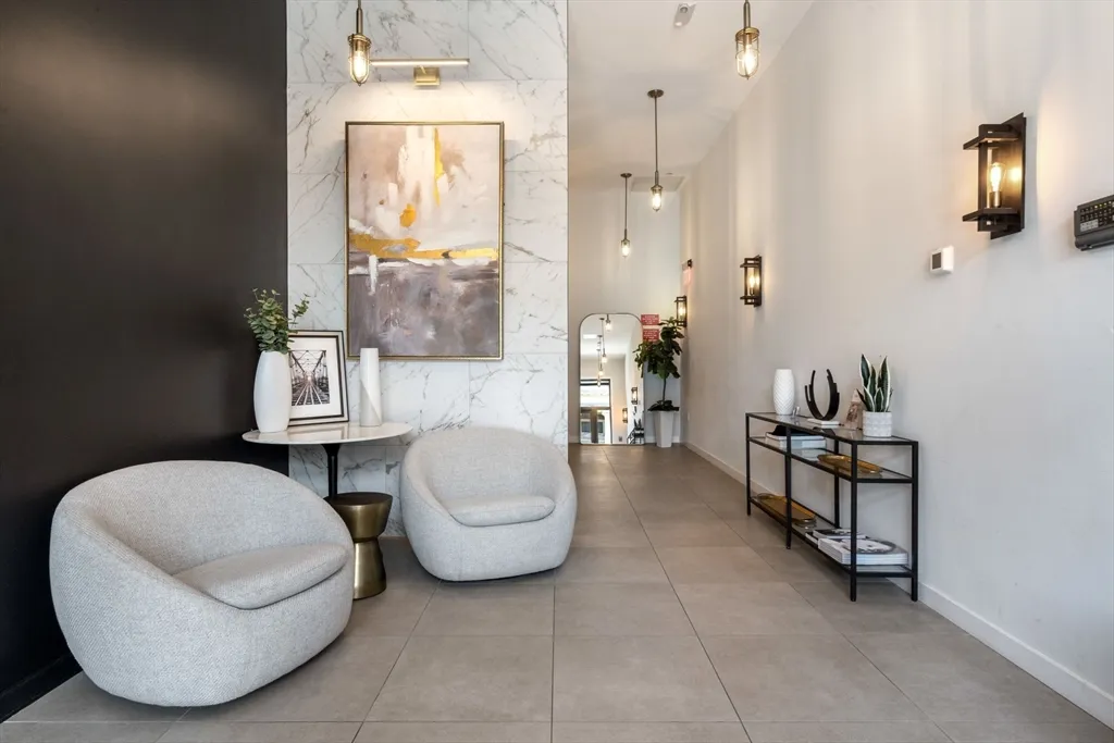 457 West Broadway, South Boston