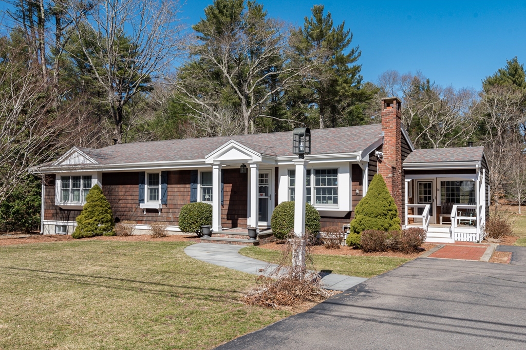 114 Standish St, Pembroke