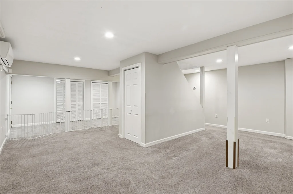 42 Catalpa Cir, Worcester