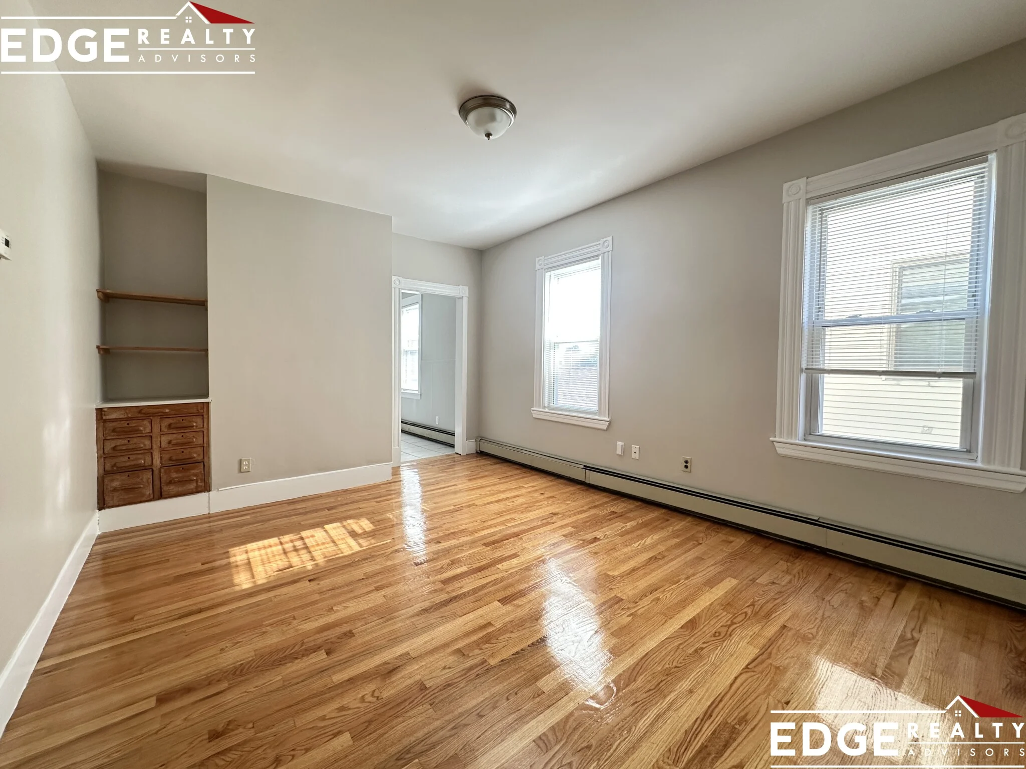 315 Warren St, Waltham