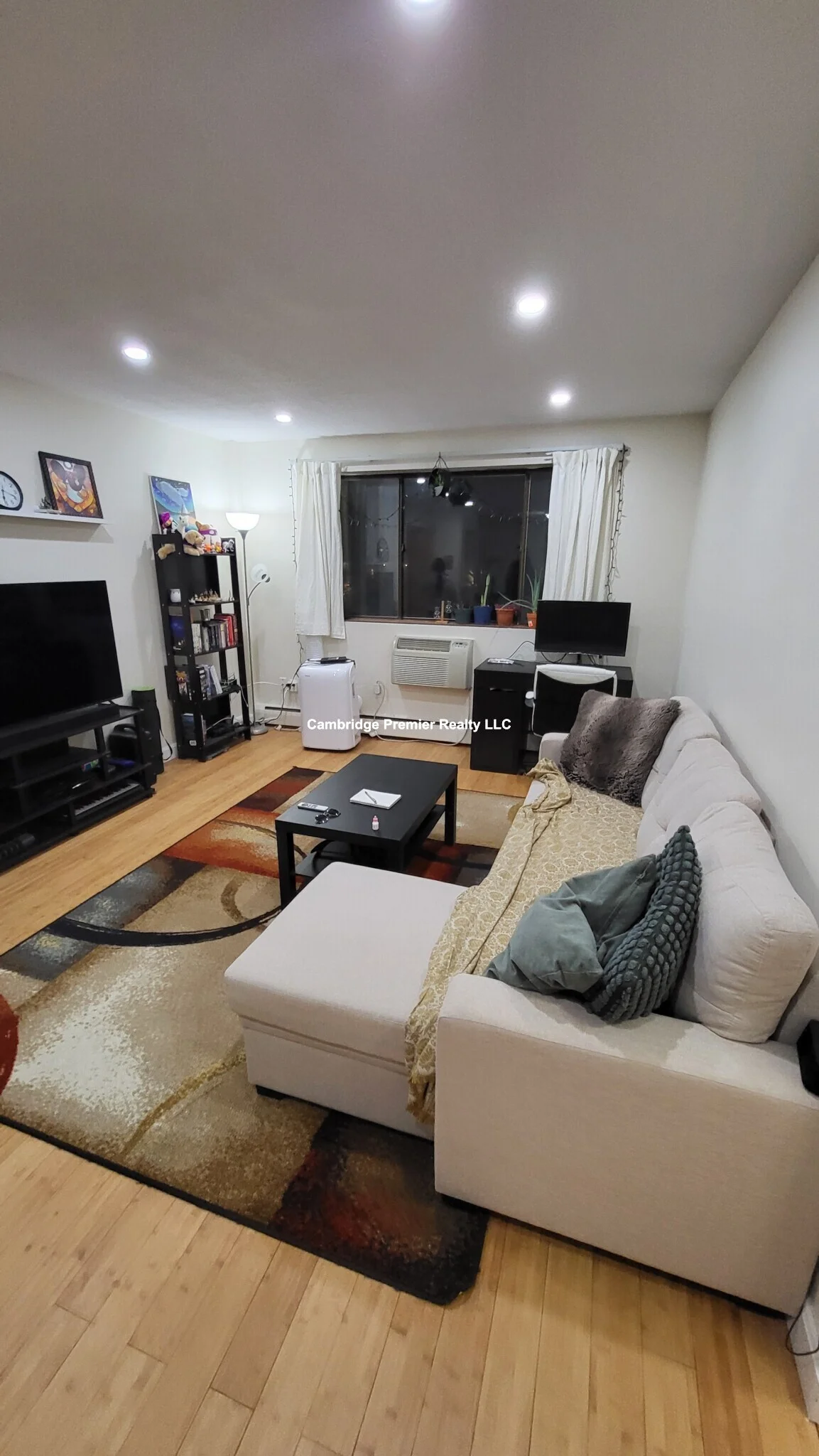 12 Cameron Ave, Teele Square