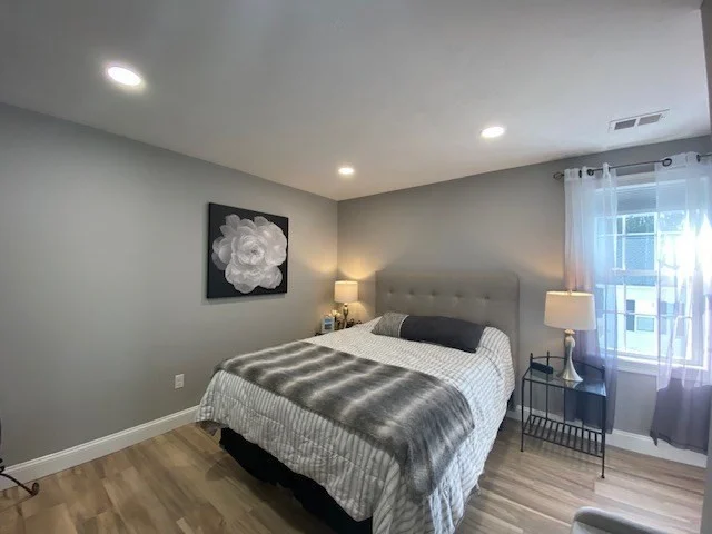 152 W Main St, Millbury