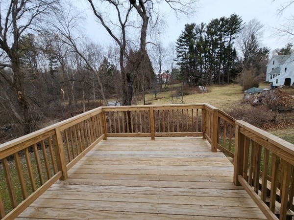 158 Hayden Rowe, Hopkinton