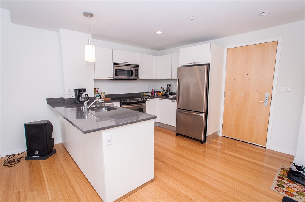 2 Earhart St, East Cambridge