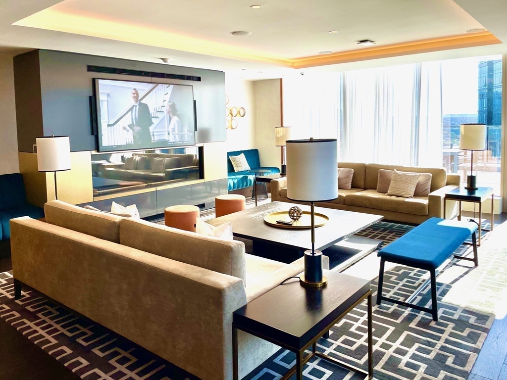 135 Seaport Blvd, Seaport District