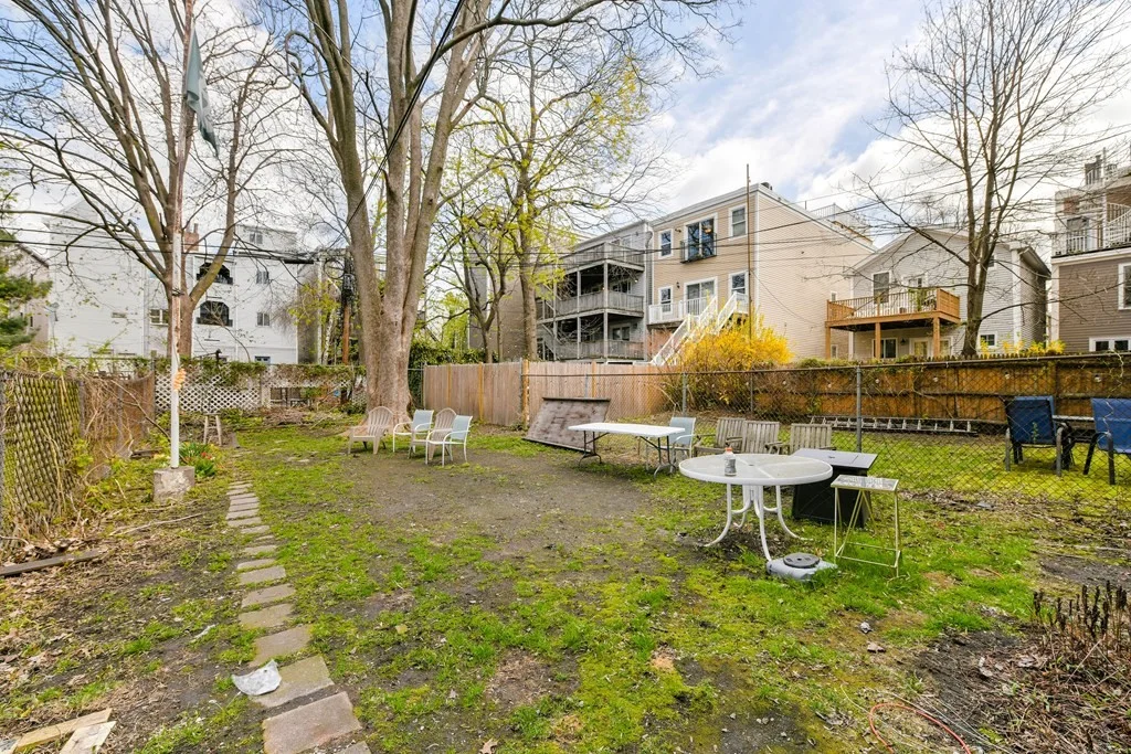 748 E 3rd, South Boston