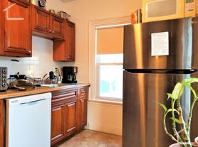 25 Pratt St, Allston