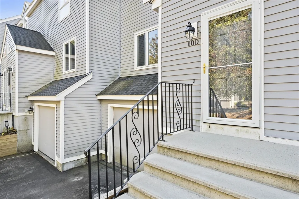 849 Boston Post Rd, E, Marlborough