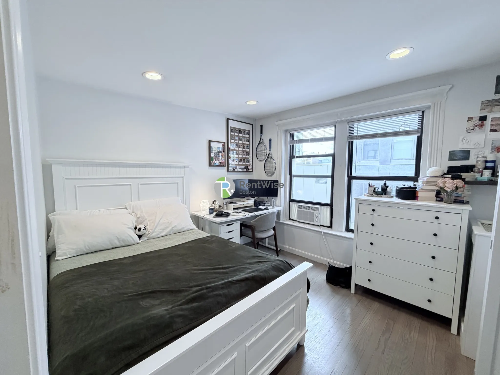 19 Peterborough St, Fenway