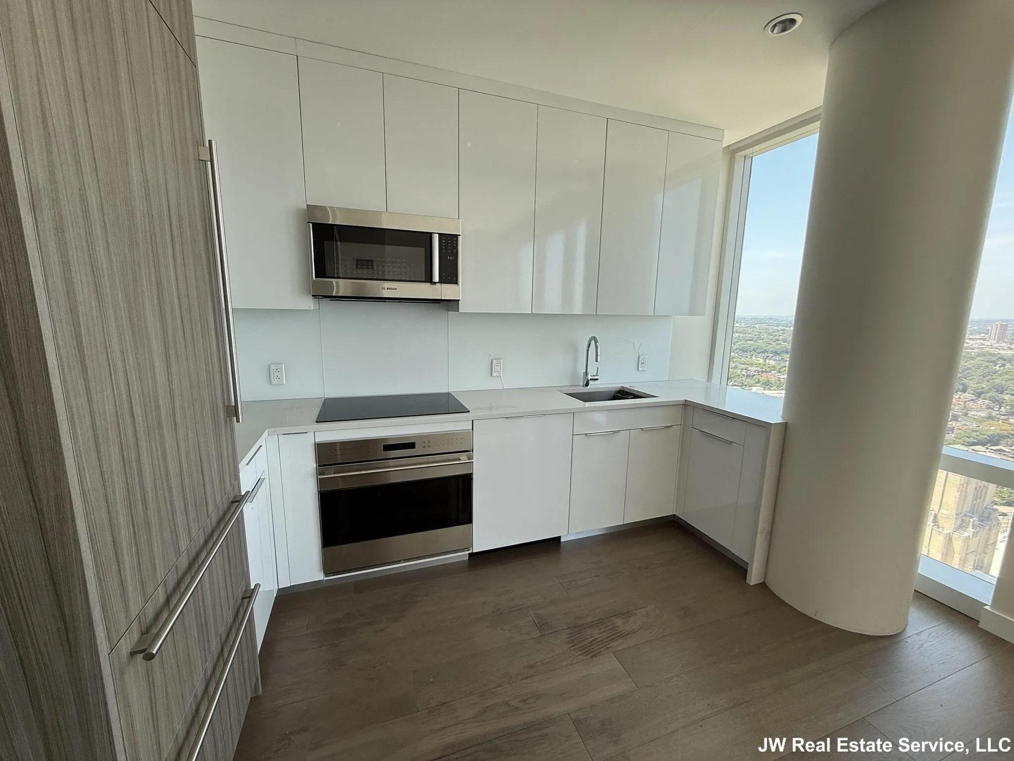 188 Brookline Ave, Fenway