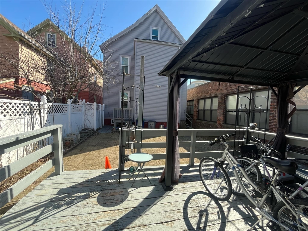 53 Bow, Union Square