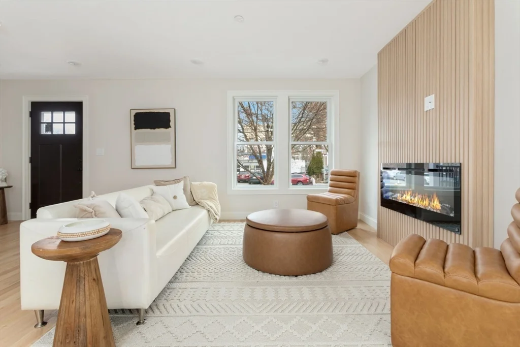 157 Boston Ave, West Somerville