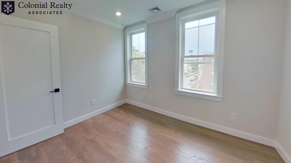 93 George St, Roxbury