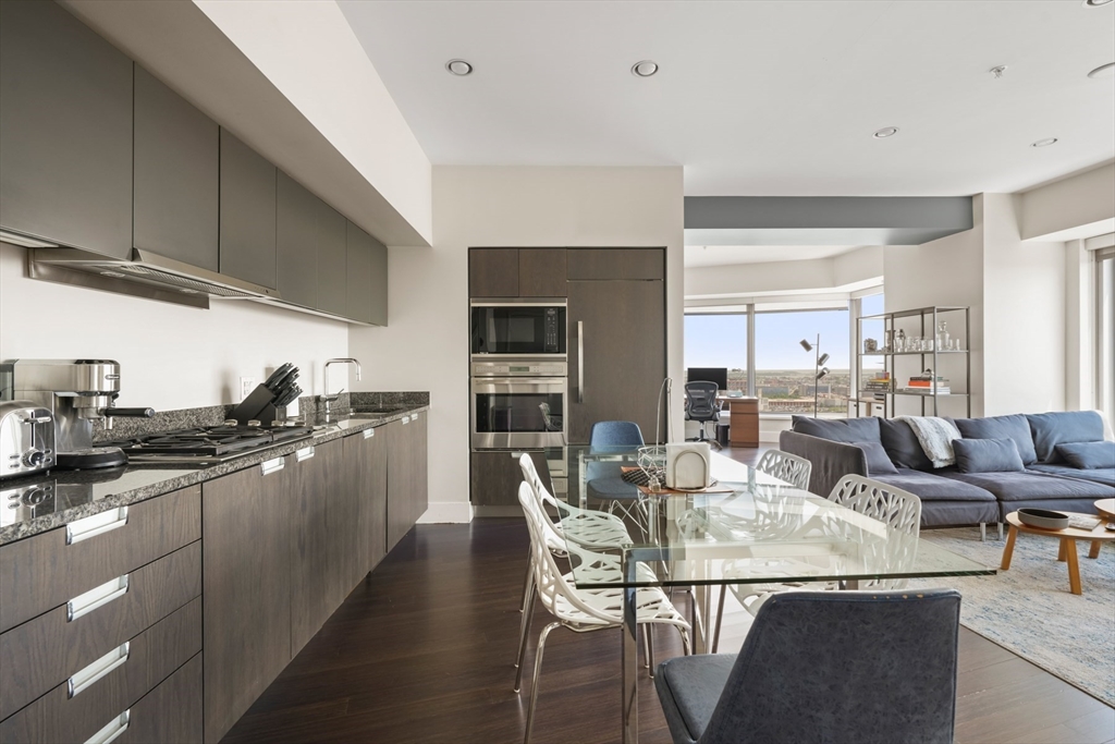 110 Stuart St, Back Bay