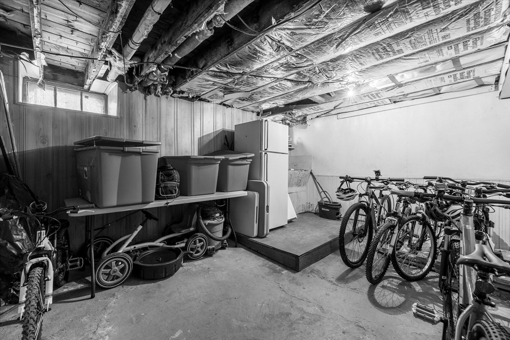 17 5th Ave, Worcester