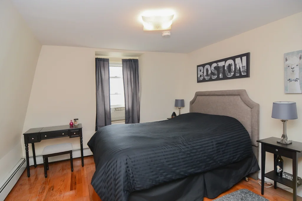 546 East 8th St, South Boston