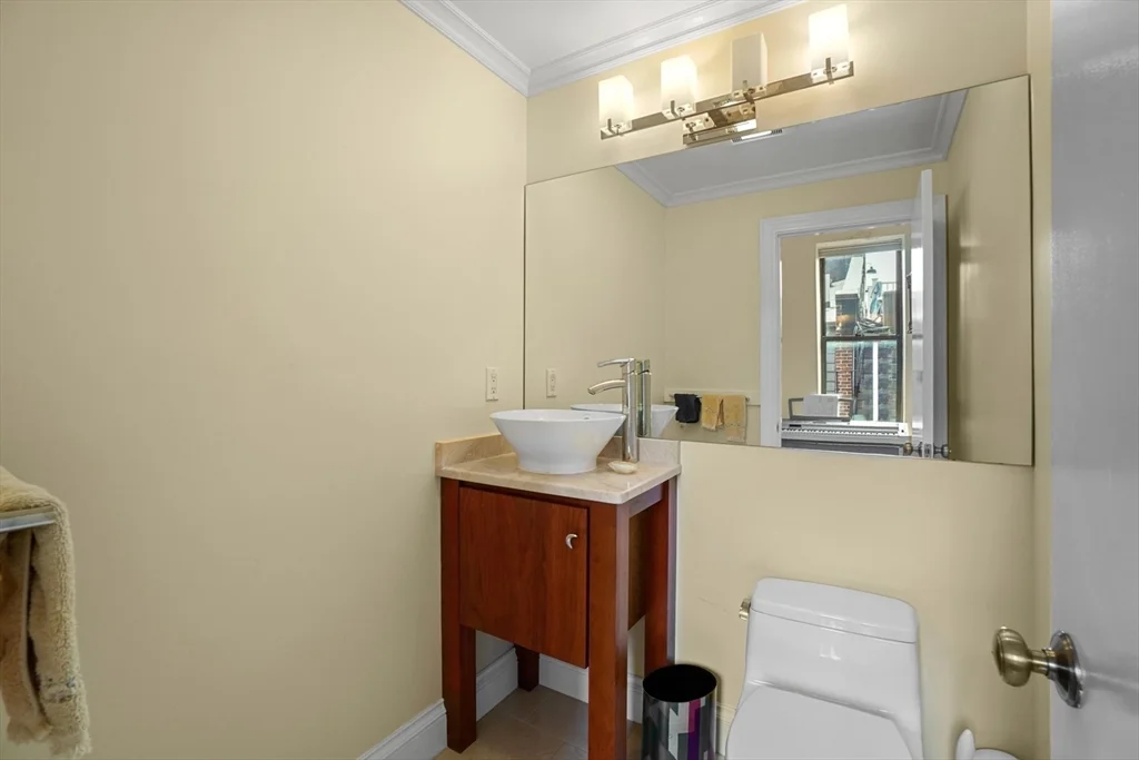 365 Marlborough St, Back Bay