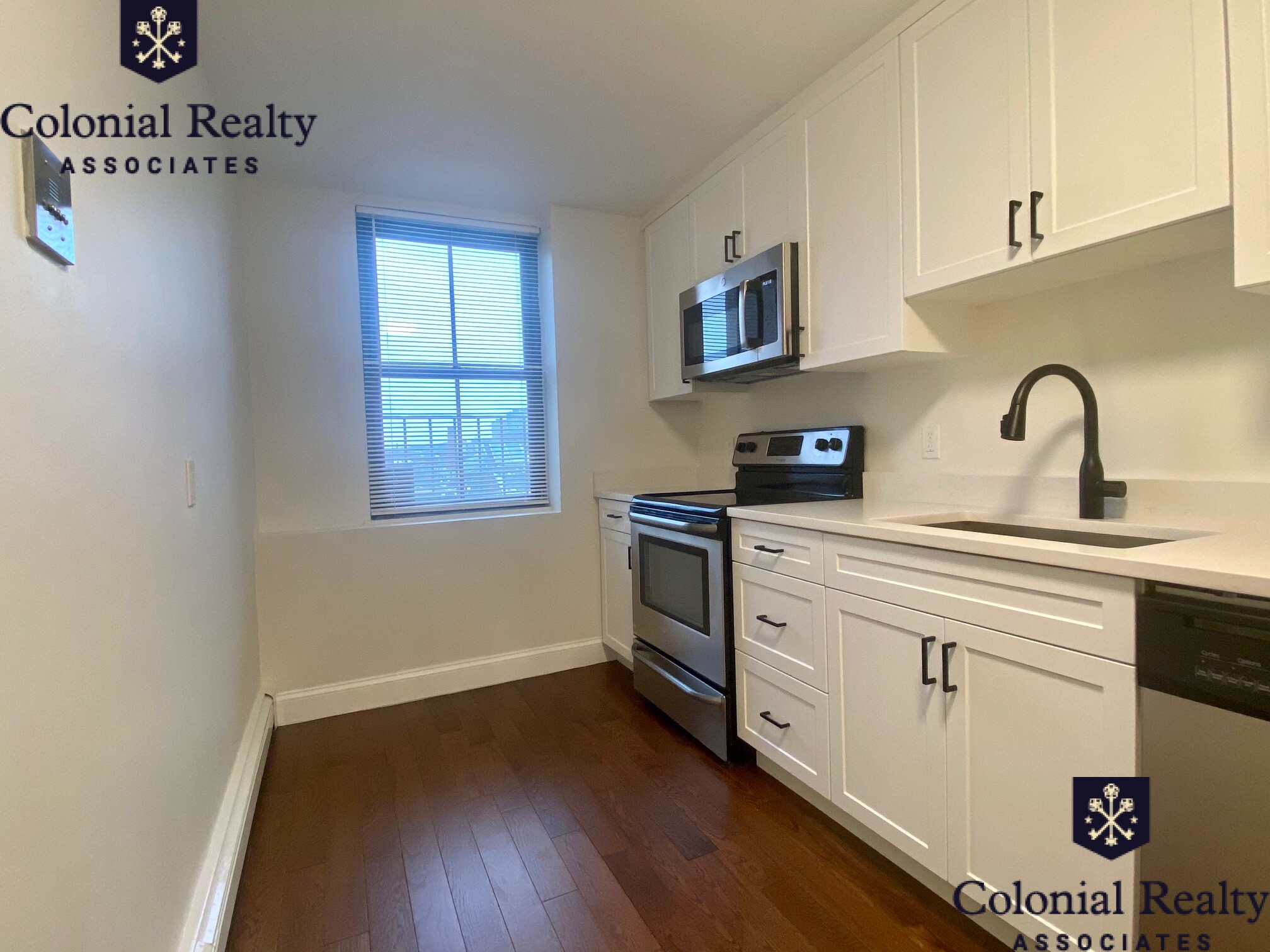 523 Massachusetts Ave, South End