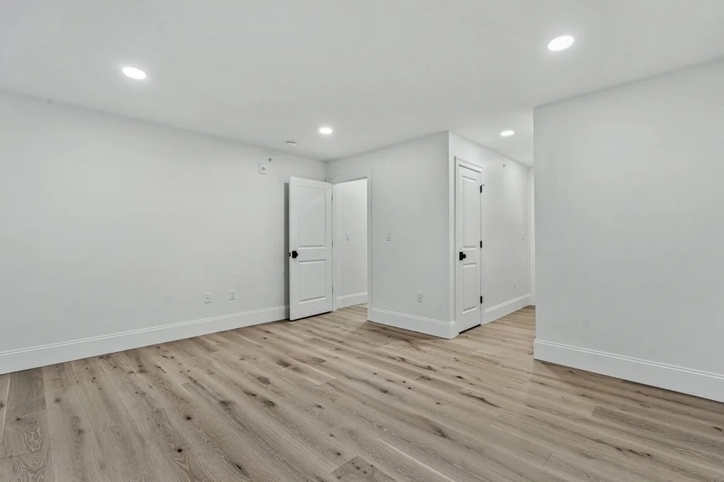 27 Lily Pond Ln, Lexington