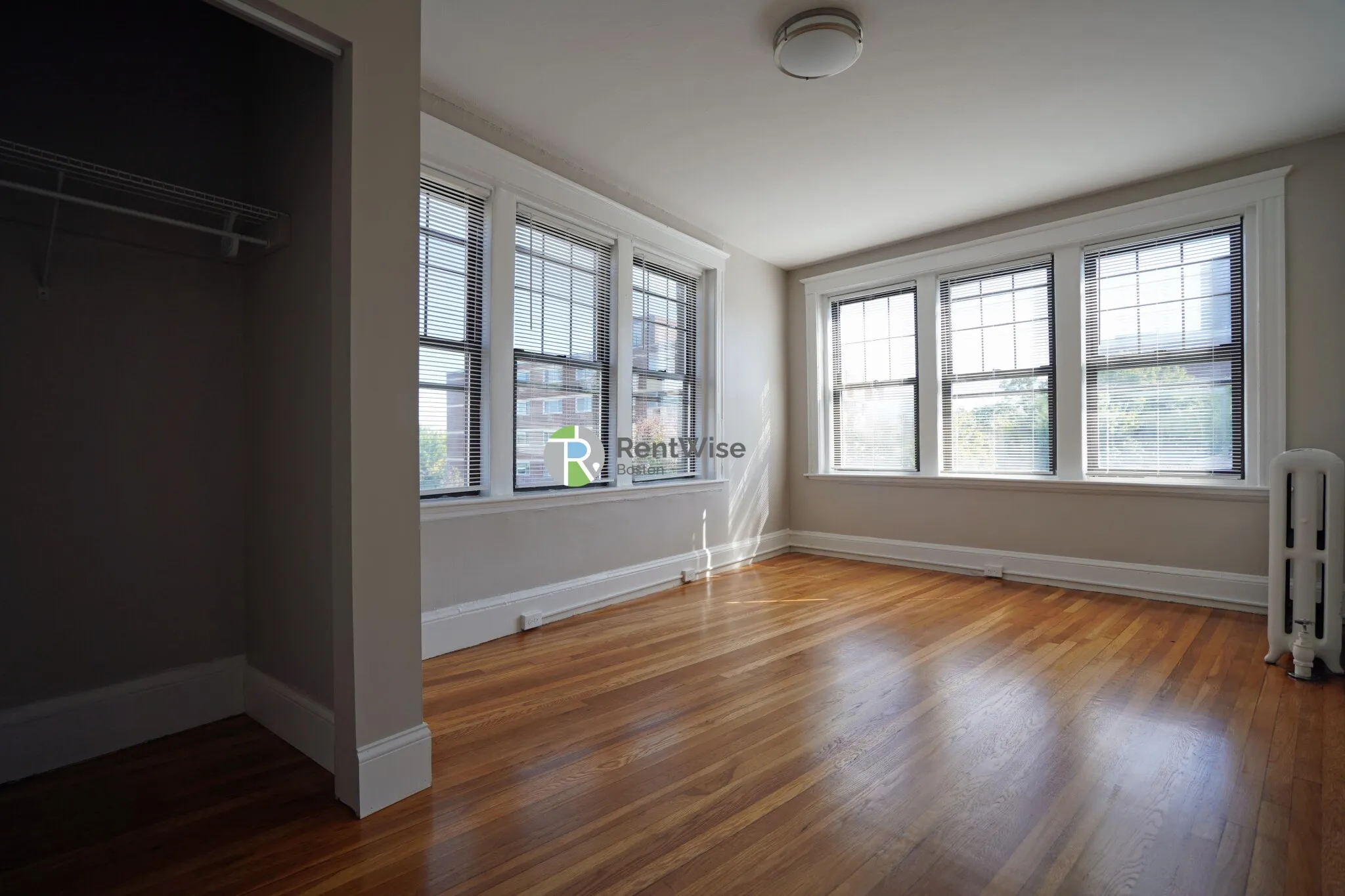 292 Harvard St, Mid-Cambridge