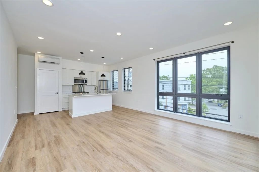 80 Broadway, East Arlington