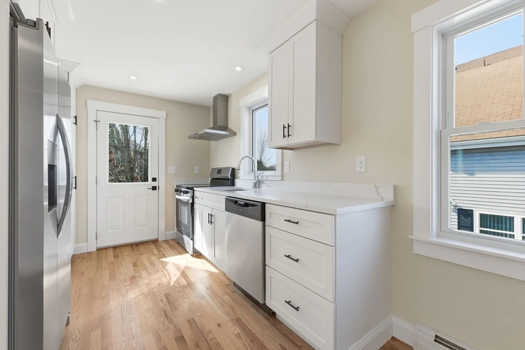 20 Beacon St, Gloucester
