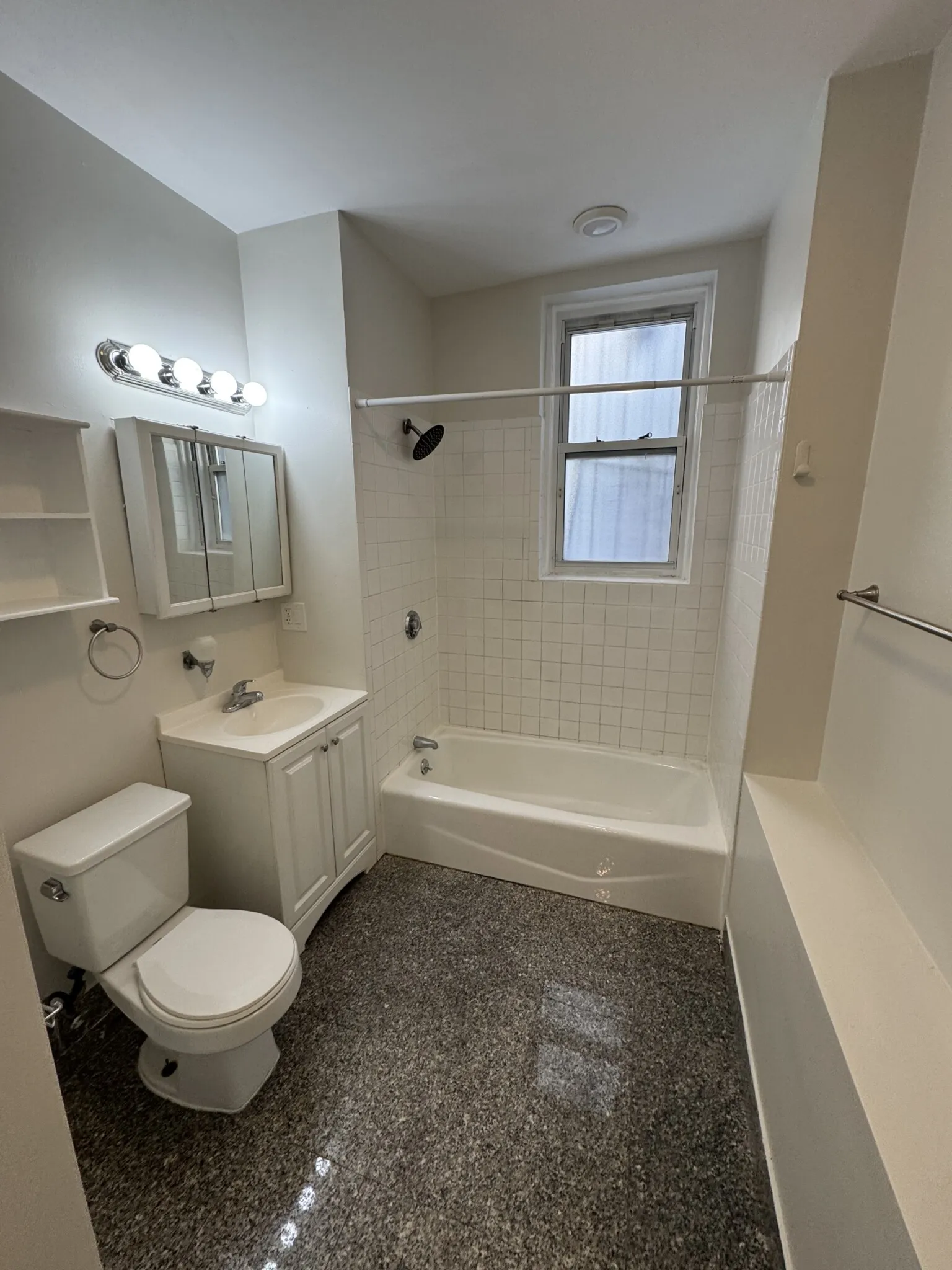 109 Strathmore Rd, Brighton