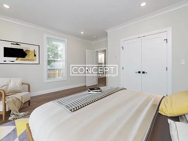 8+ bed, 4+ bath apartment for rent at 20 Alpine St Unit 1, Roxbury — photo 5 of 8