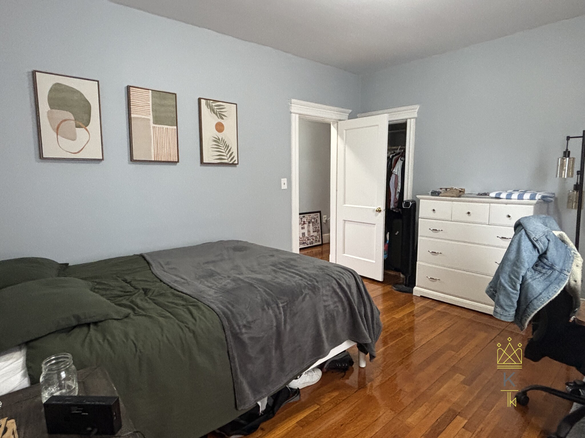 136 Pleasant St, North Brookline