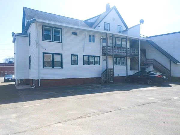 16 Wall St, Foxboro