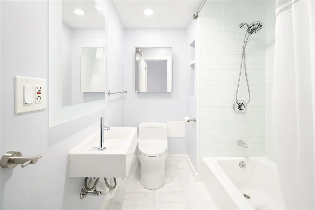 11 Albemarle St, Back Bay