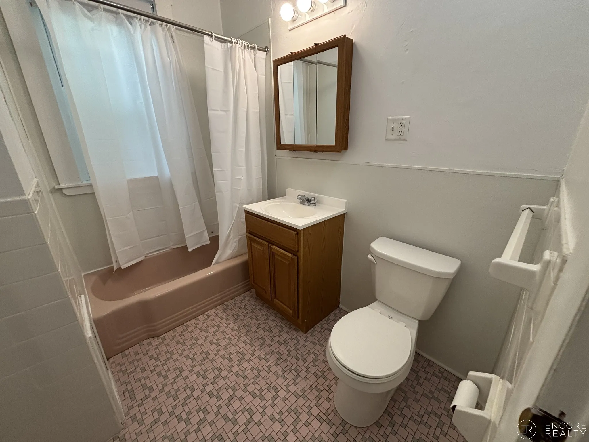 33 Lancaster Ter, Corey Hill