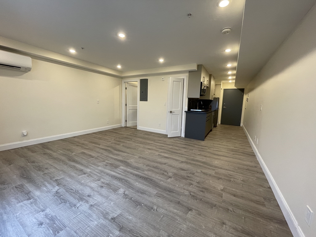 1028 Commonwealth Ave, Boston