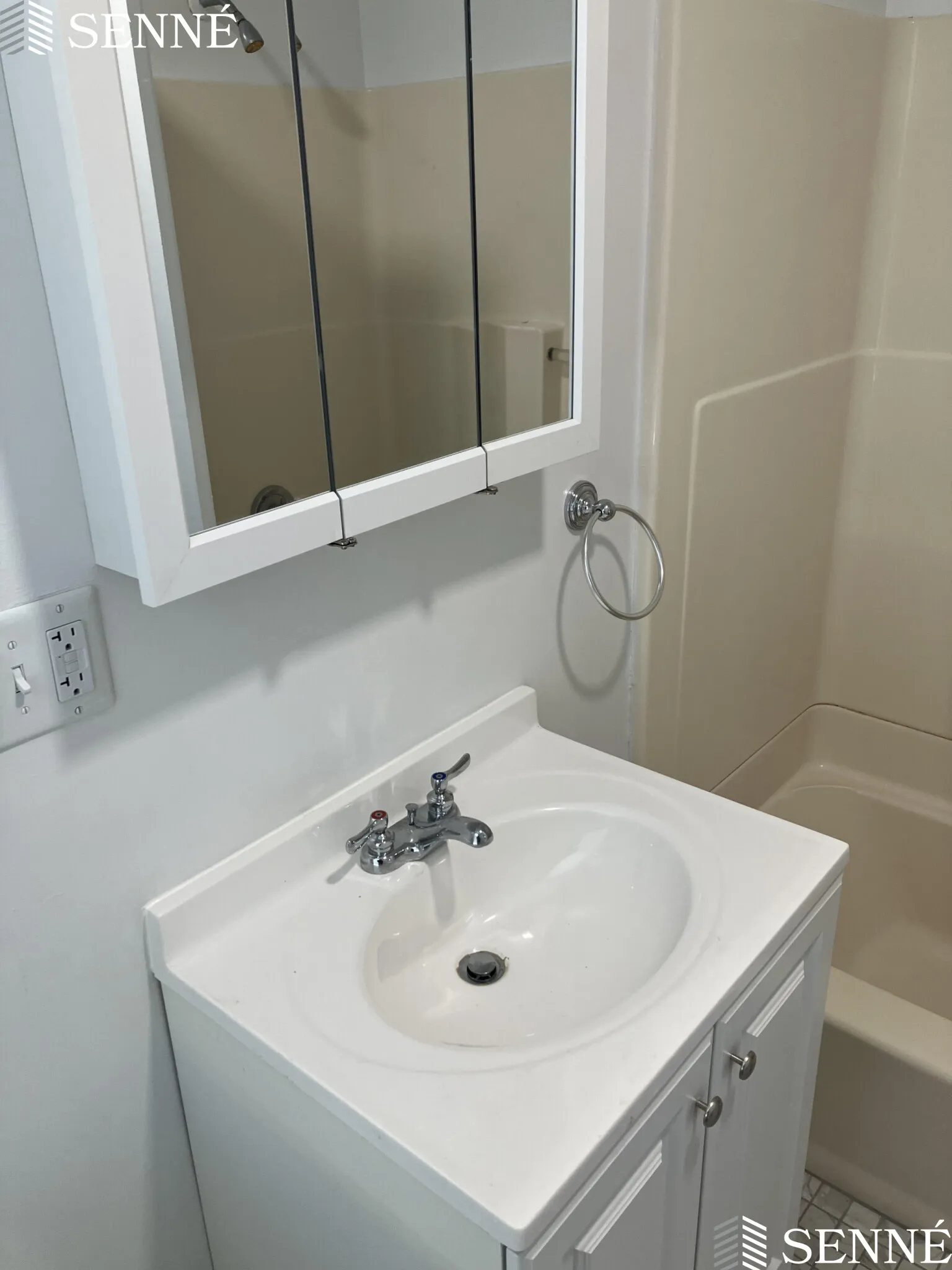 35 Davis Sq, Davis Square