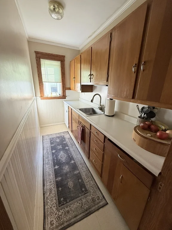 9 Underwood St, West Side