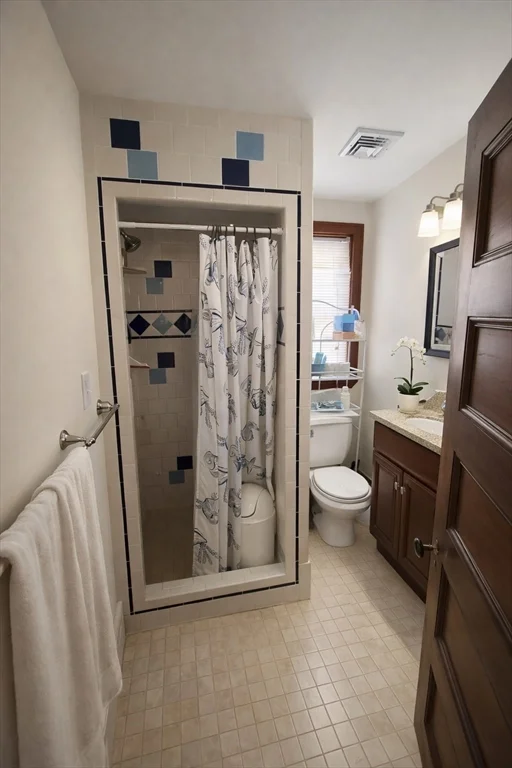 67 Hillside St ,, Mission Hill