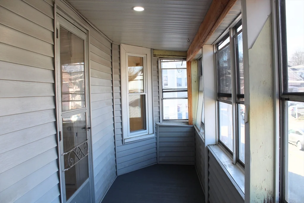 78 Endicott St, Peabody