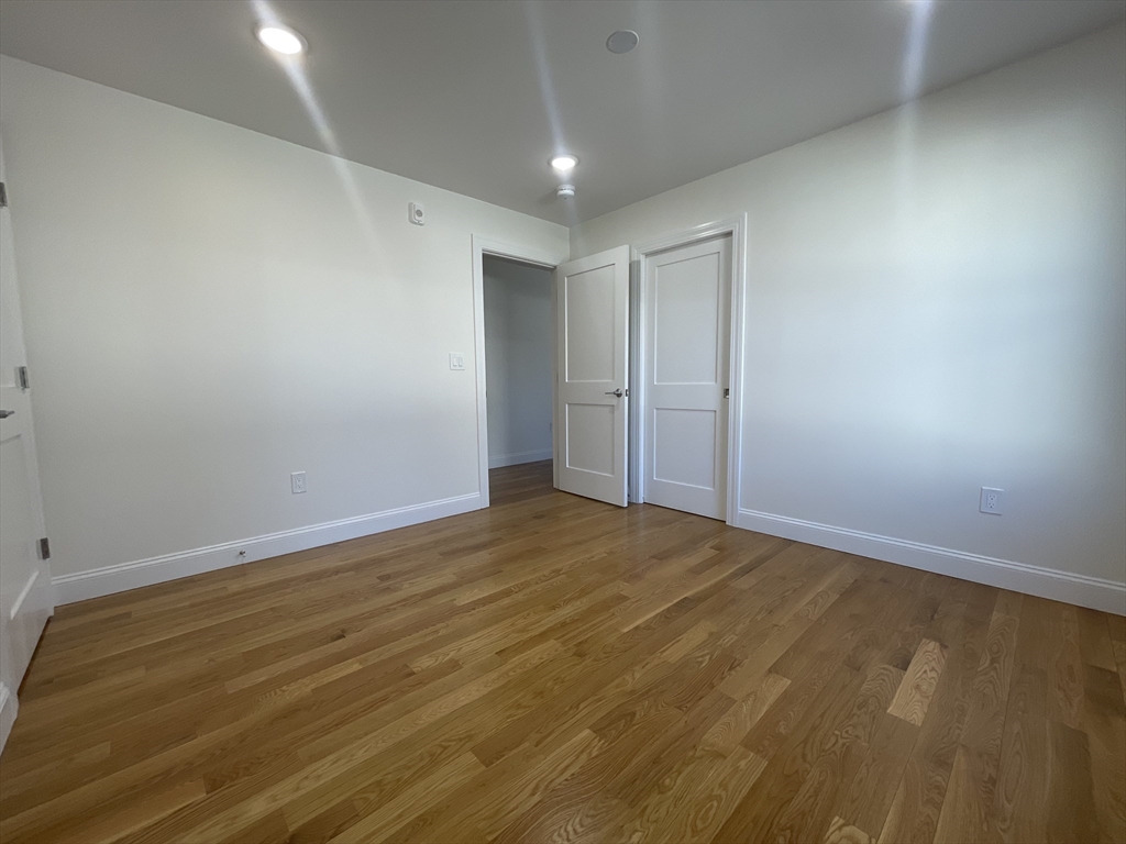 40 Everett St, Everett